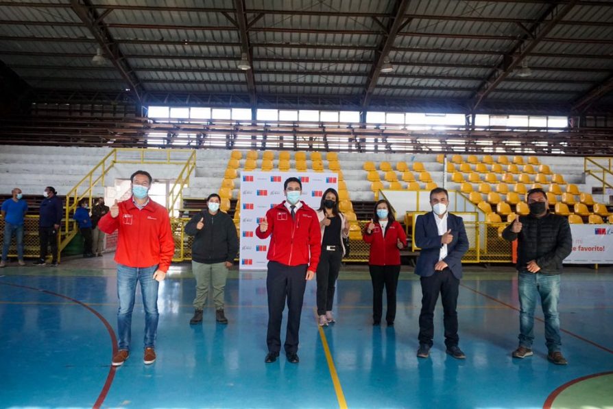 Gobierno inicia obras de conservación del estadio techado de Huasco