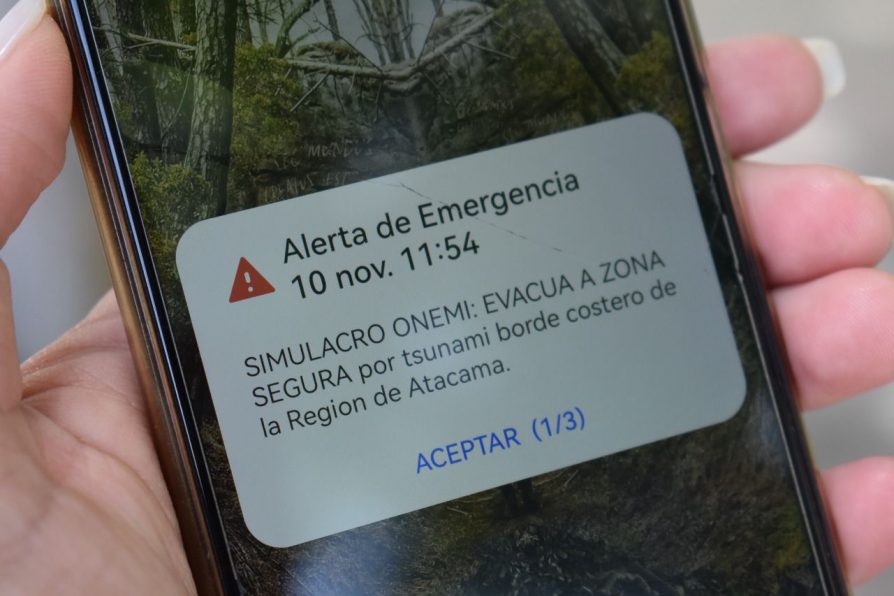 <strong>Simulacro de tsunami y sismo en el borde costero de Atacama movilizó a más de 20 mil personas</strong>