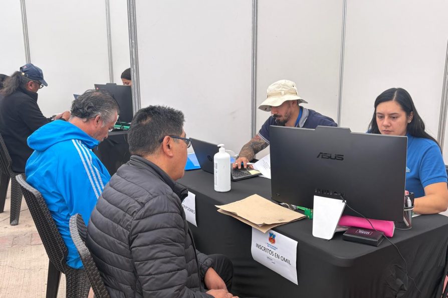 Reclutamiento masivo de conductores para la primera flota de buses eléctricos de la Región de Atacama