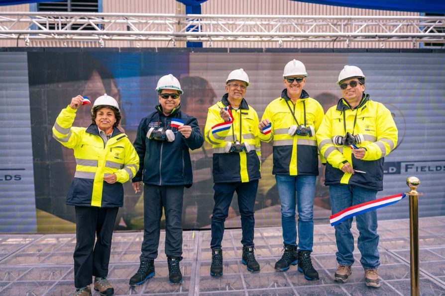 Autoridades nacionales y directivos de Gold Fields inauguran su primera operación en Chile