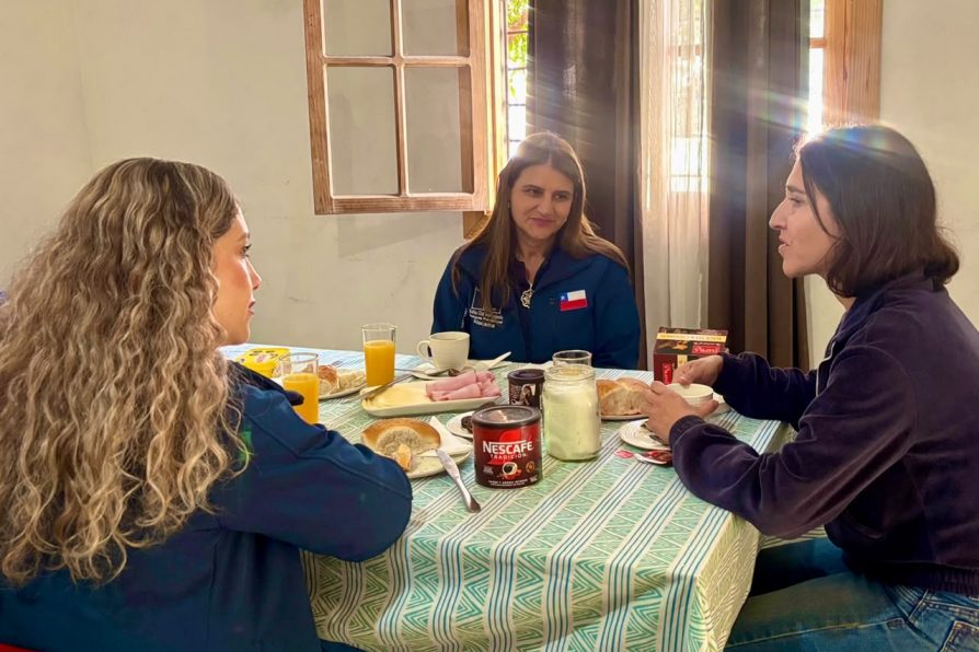 Carolina recibió $90 mil del Bono Extraordinario de la Niñez por sus hijas: “Es un aporte importante para la economía familiar”